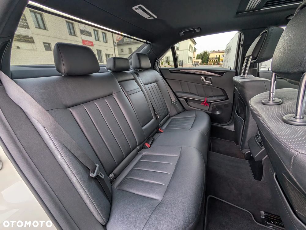 Mercedes-Benz Klasa E 500 7G-TRONIC Avantgarde - 14