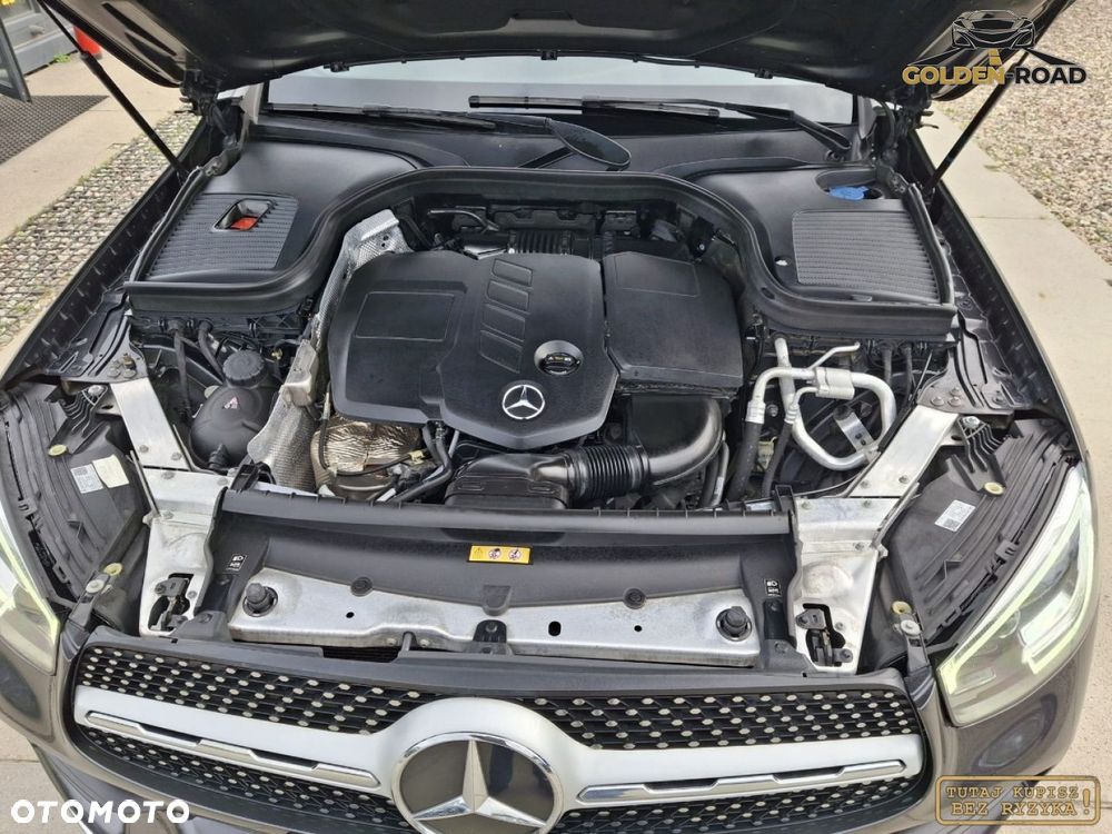 Mercedes-Benz GLC - 32
