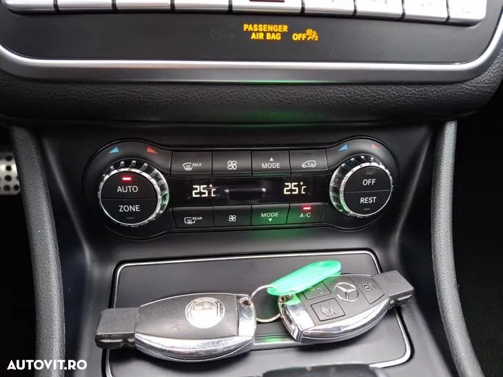 Mercedes-Benz CLA 45 AMG 4MATIC Aut. - 28