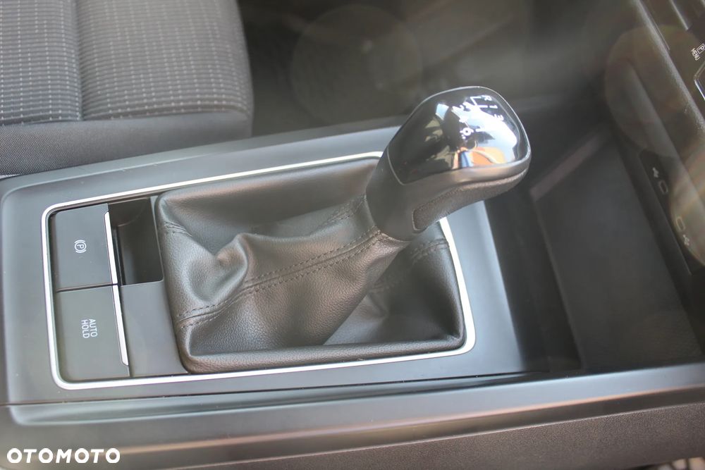 Volkswagen Golf - 19