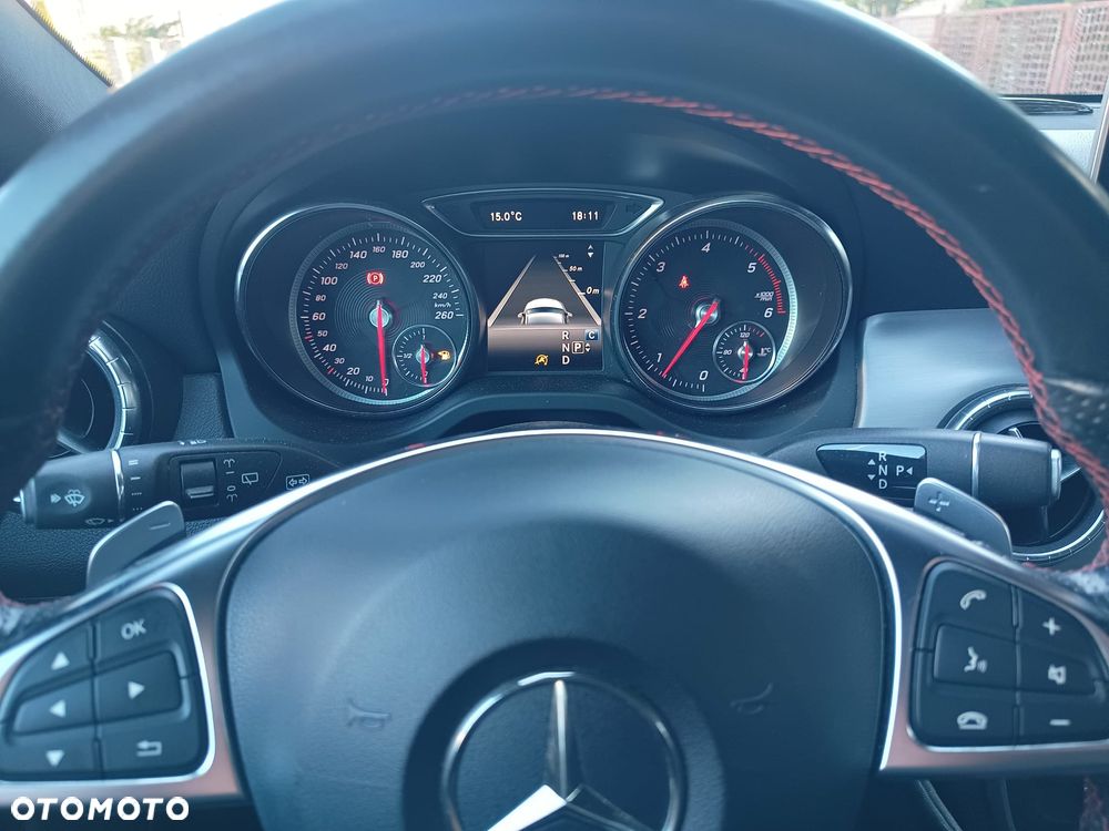 Mercedes-Benz CLA 220 (CDI) d 7G-DCT AMG Line - 23