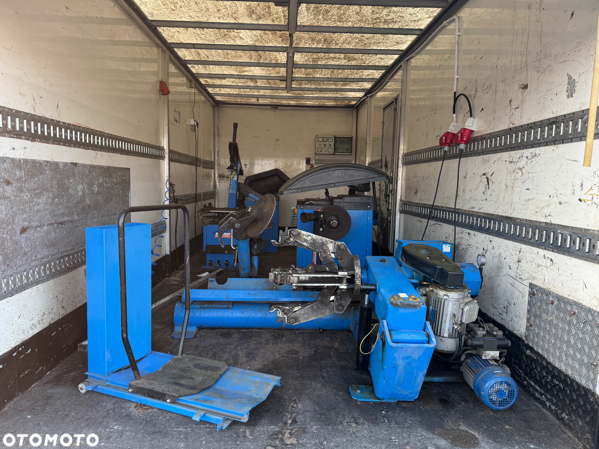 Iveco EUROCARGO ML75E15 - 9