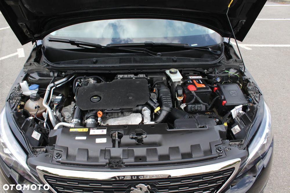 Peugeot 308 BlueHDi 130 EAT8 Stop & Start Allure Pack - 31