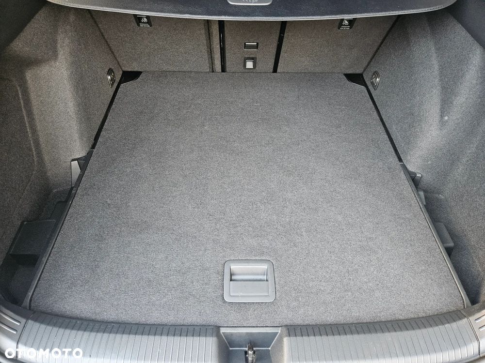 Volkswagen Golf 1.5 TSI Life Plus - 28