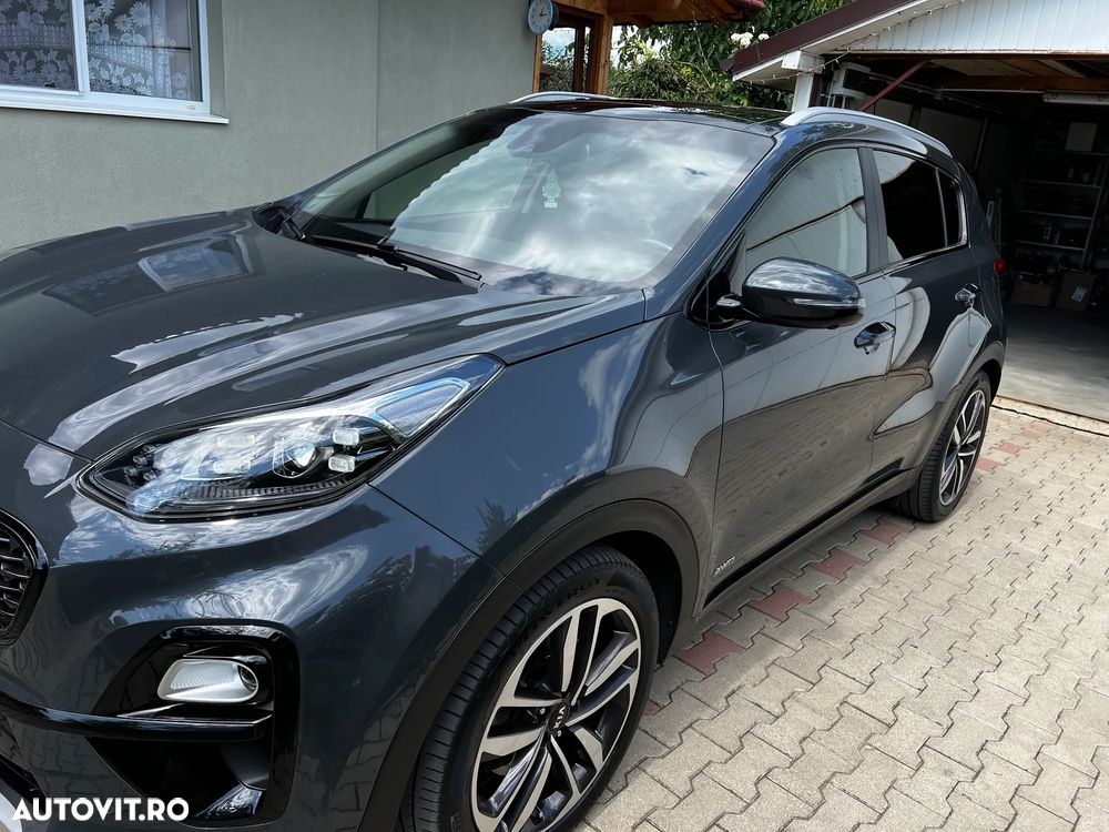 Kia Sportage 2.0 CRDI AWD Eco-Dynamics+ (48V M-H) Aut. PLATINUM - 8