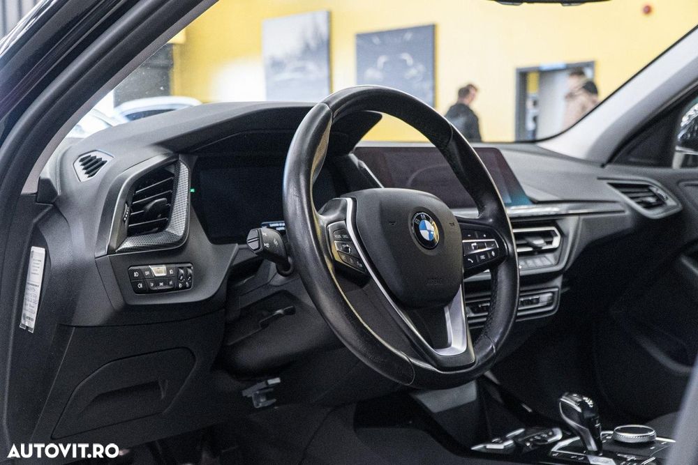 BMW Seria 1 118i Aut. Sport Line - 7