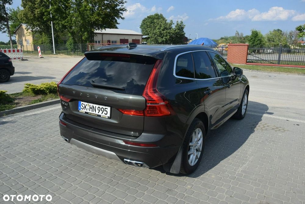 Volvo XC 60 D5 AWD Momentum - 12