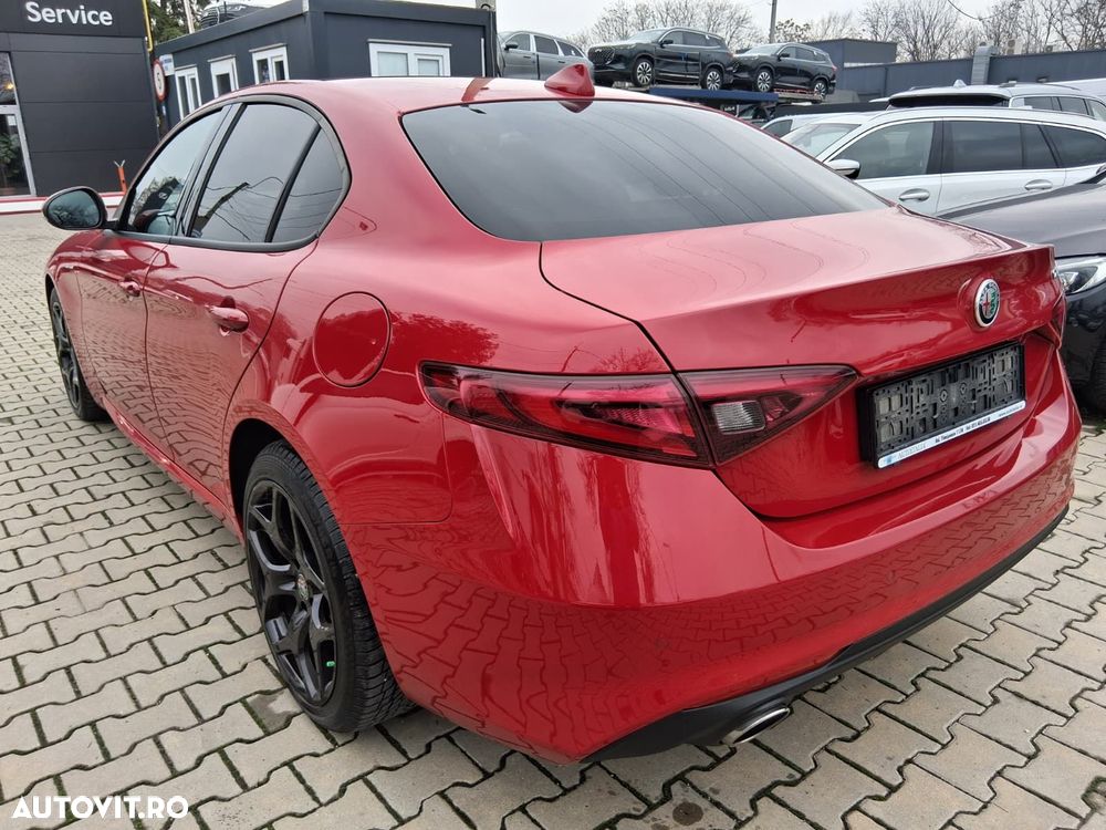 Alfa Romeo Giulia - 6