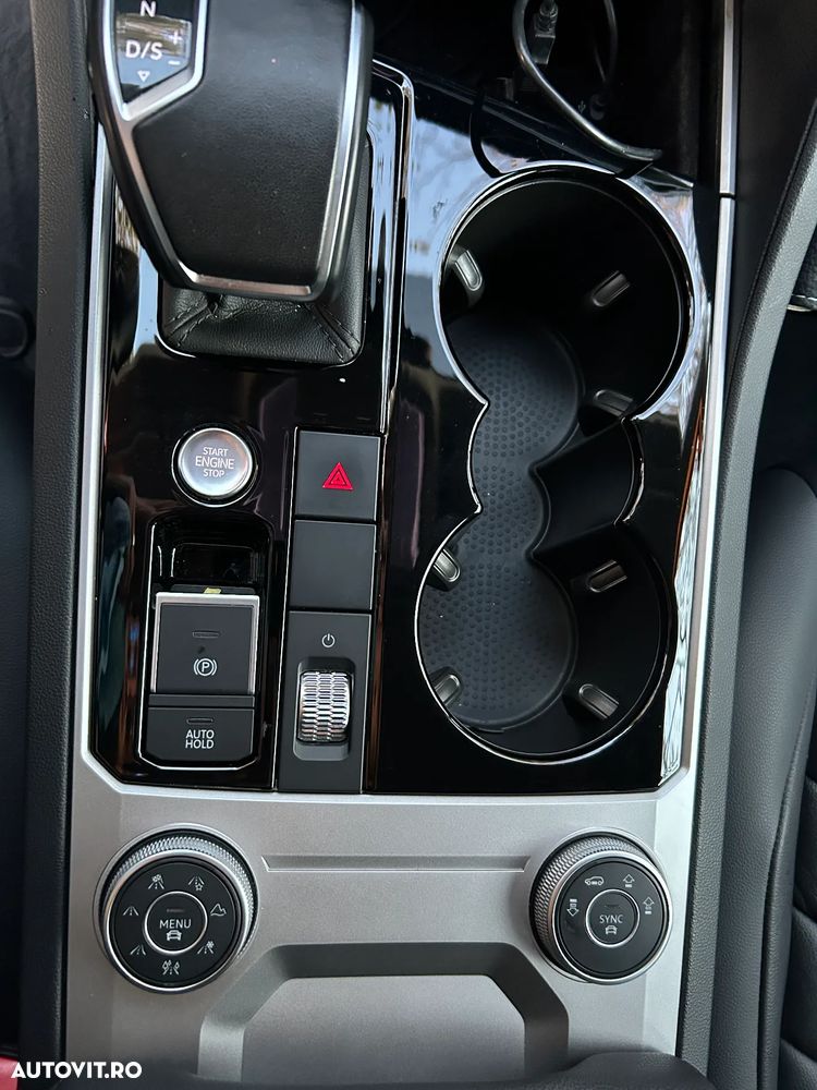 Volkswagen Touareg V6 TDI 4MOTION Elegance - 16