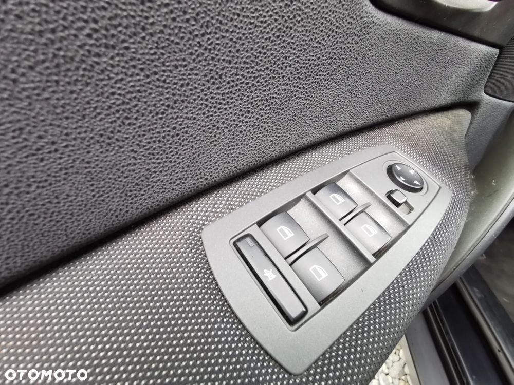 BMW X3 3.0d - 19