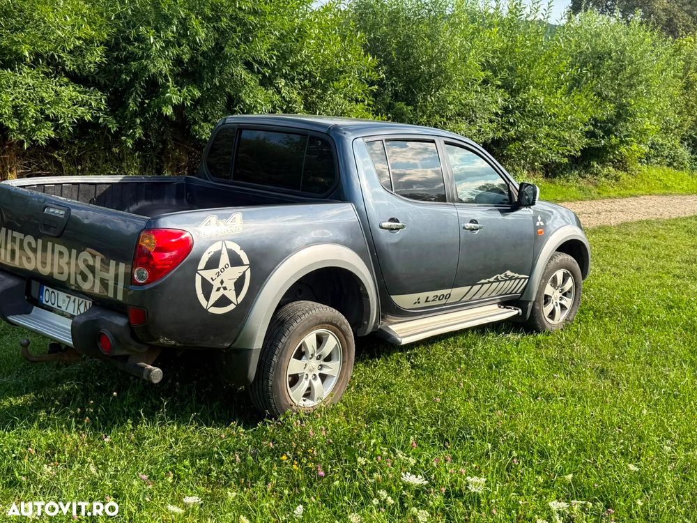 Mitsubishi L200 Pick Up 4x4 Intense Double Cab - 9
