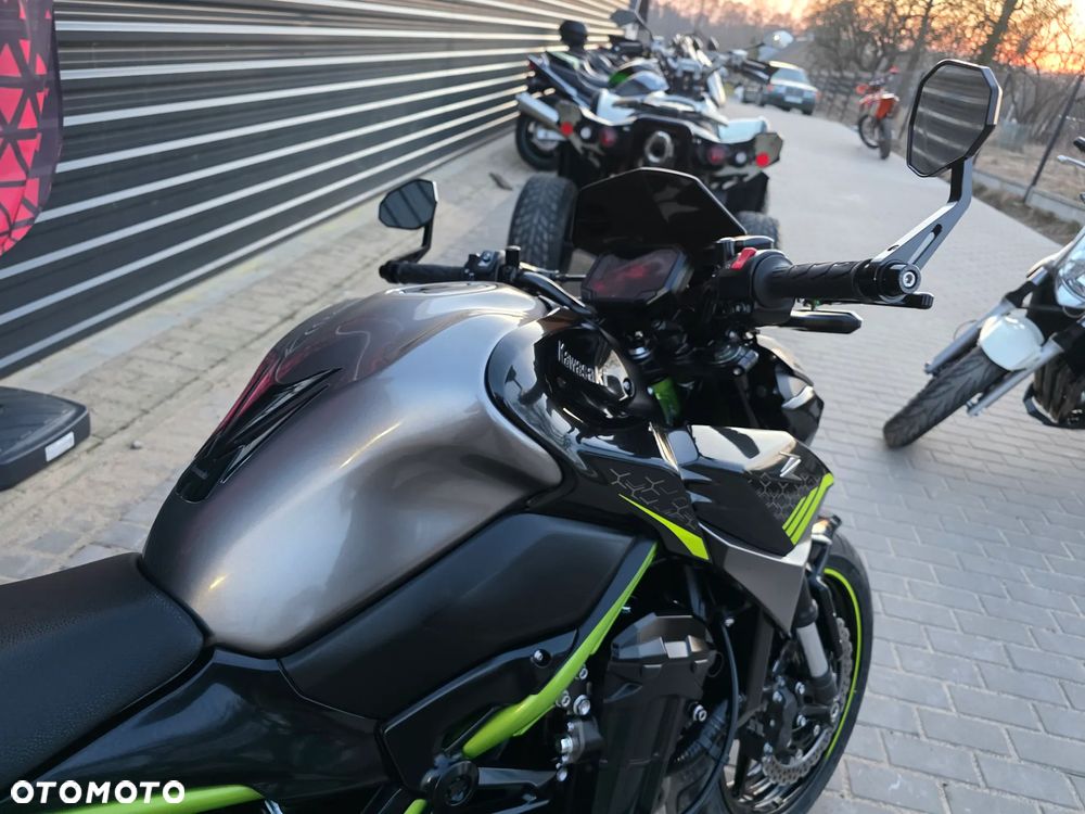 Kawasaki Z 900 - 21