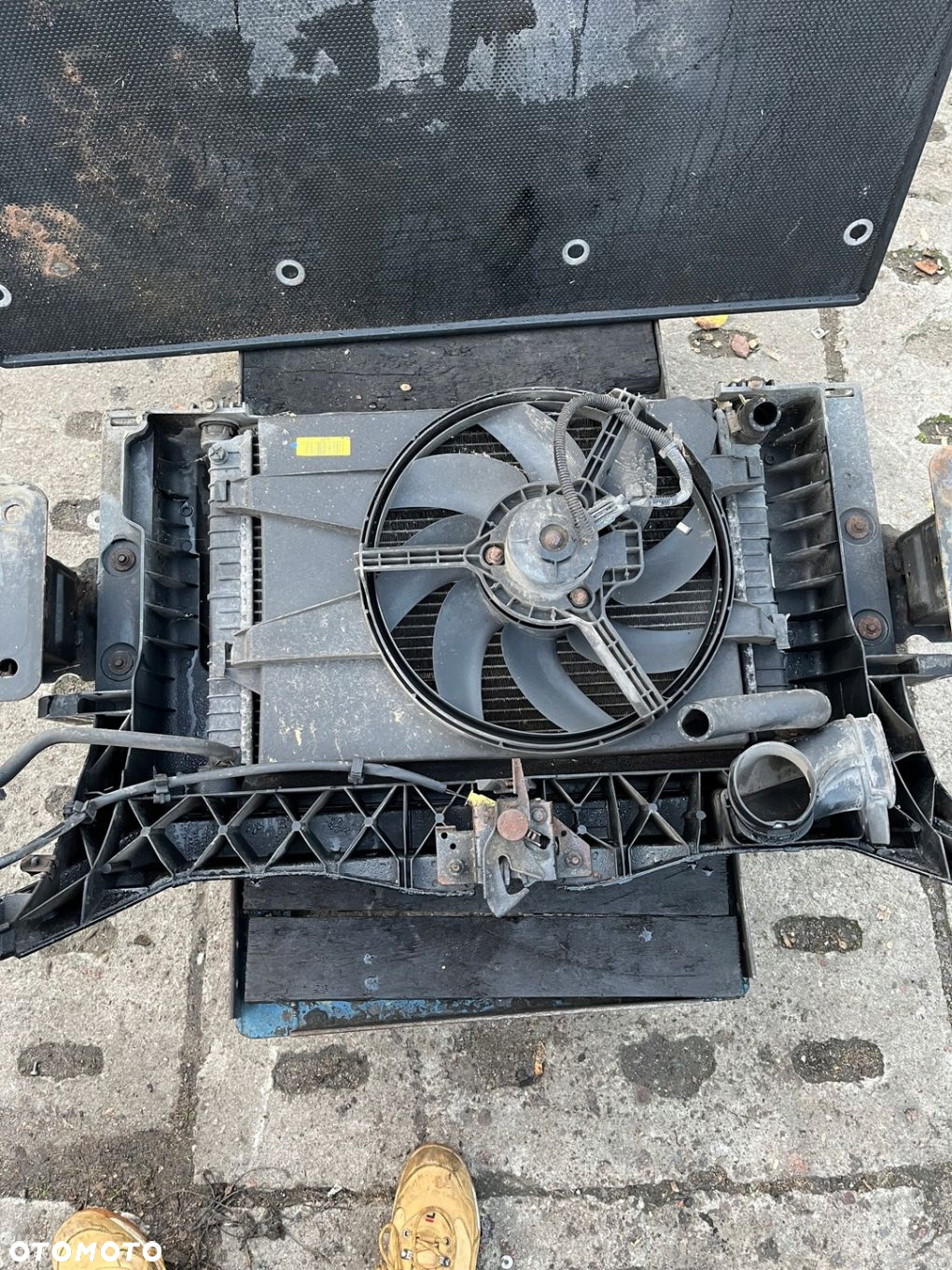 ford fusion 1.3 pas przedni chłodnice komplet 4S6H8005CA - 8