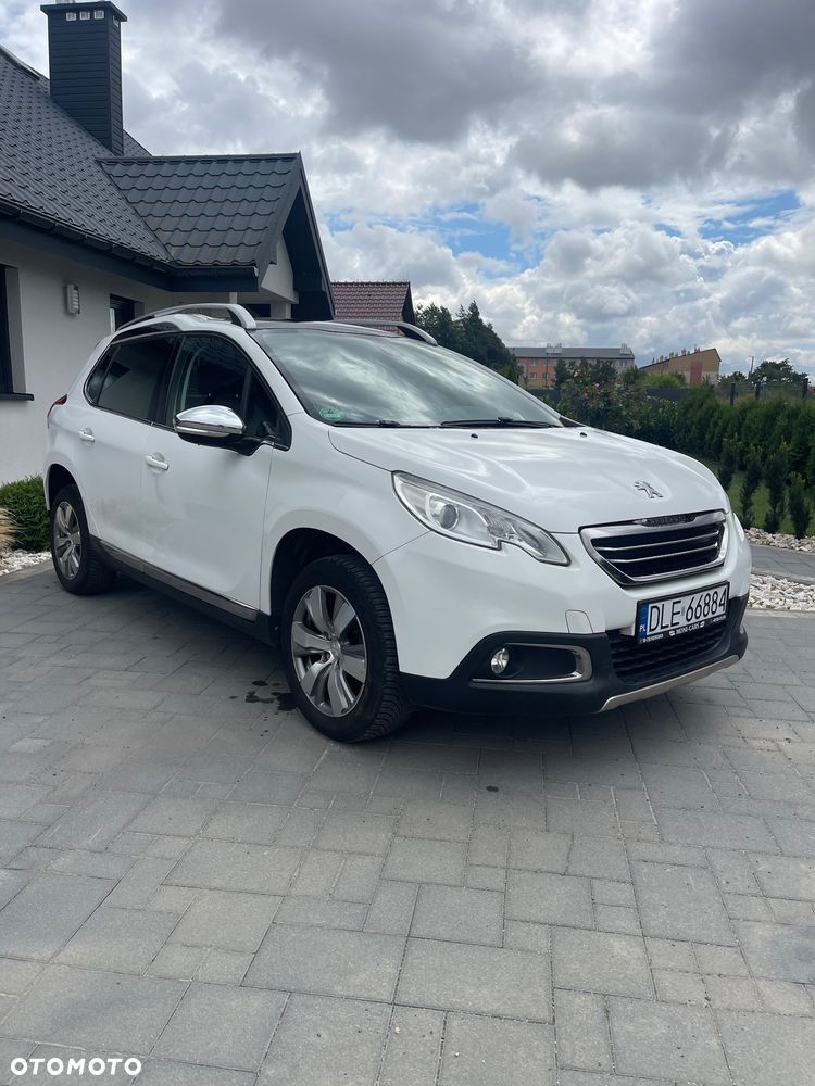 Peugeot 2008 1.2 VTi Allure - 1