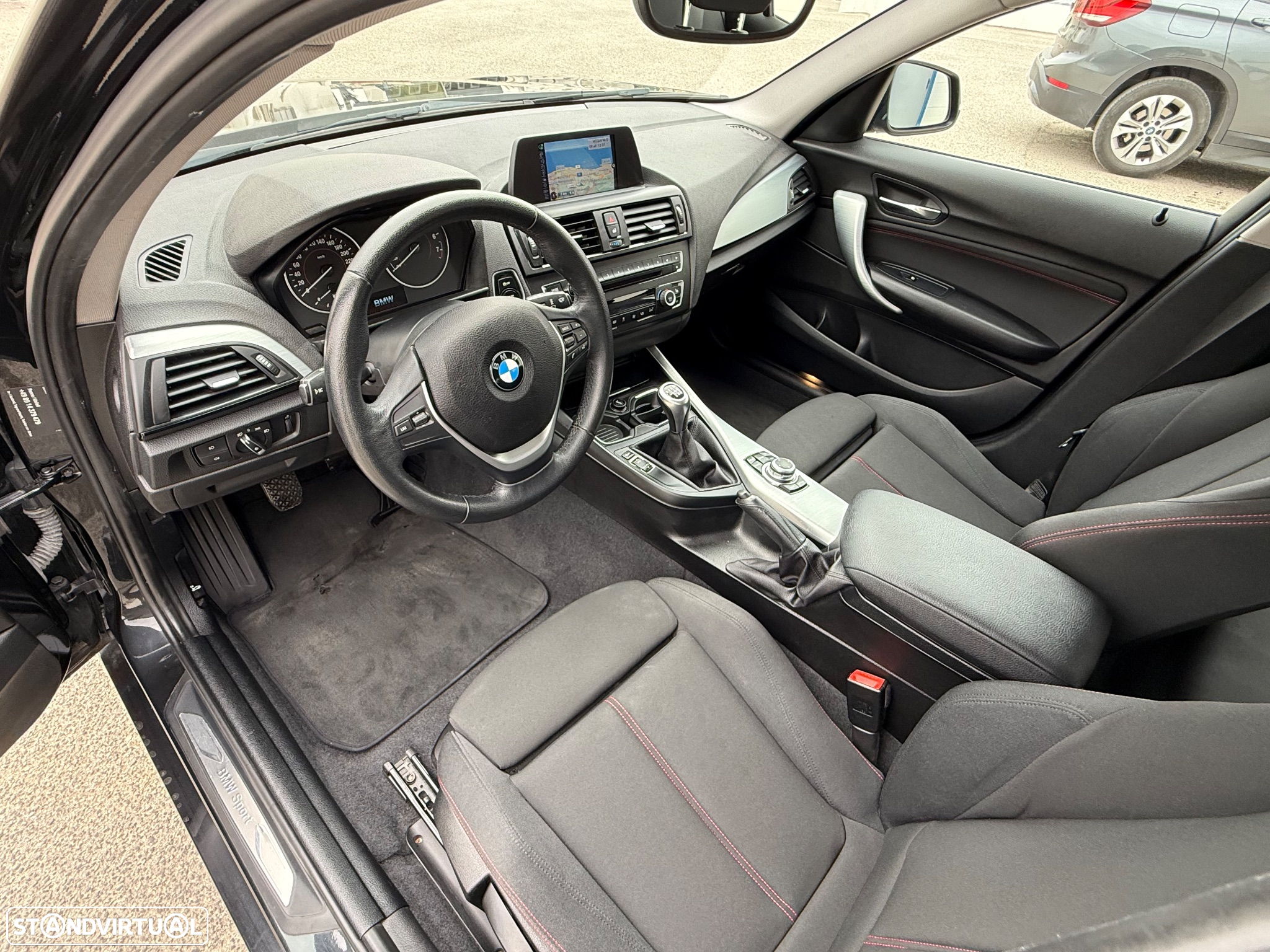 BMW 118 i Sport Line - 11