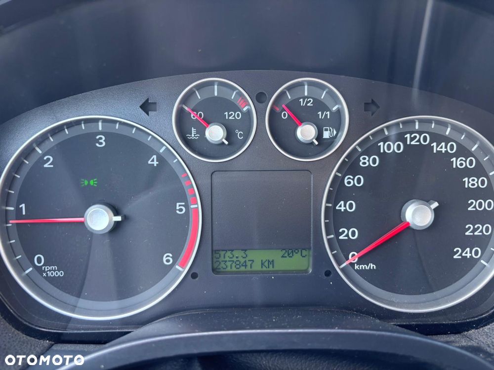 Ford Focus 1.6 TDCi Ambiente - 8