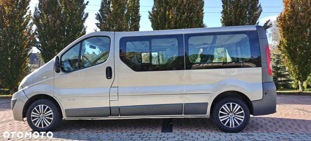 Renault Trafic - 2
