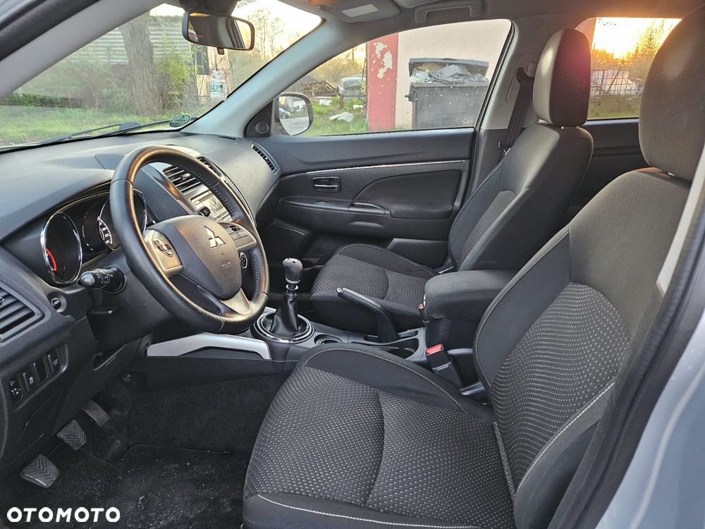 Mitsubishi ASX - 4