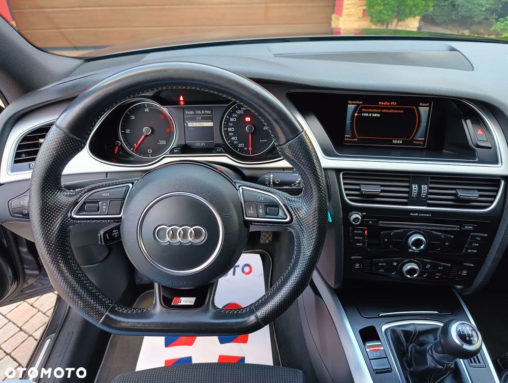Audi A4 Avant 2.0 TDI DPF clean diesel quattro S line Sportpaket - 27