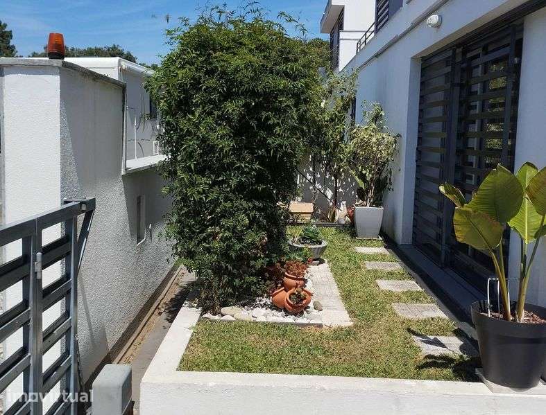 Moradia T3 Sesimbra - Grande imagem: 2/8