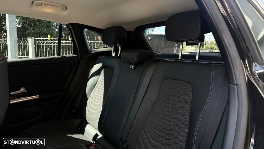 Mercedes-Benz GLA 200 Progressive - 11