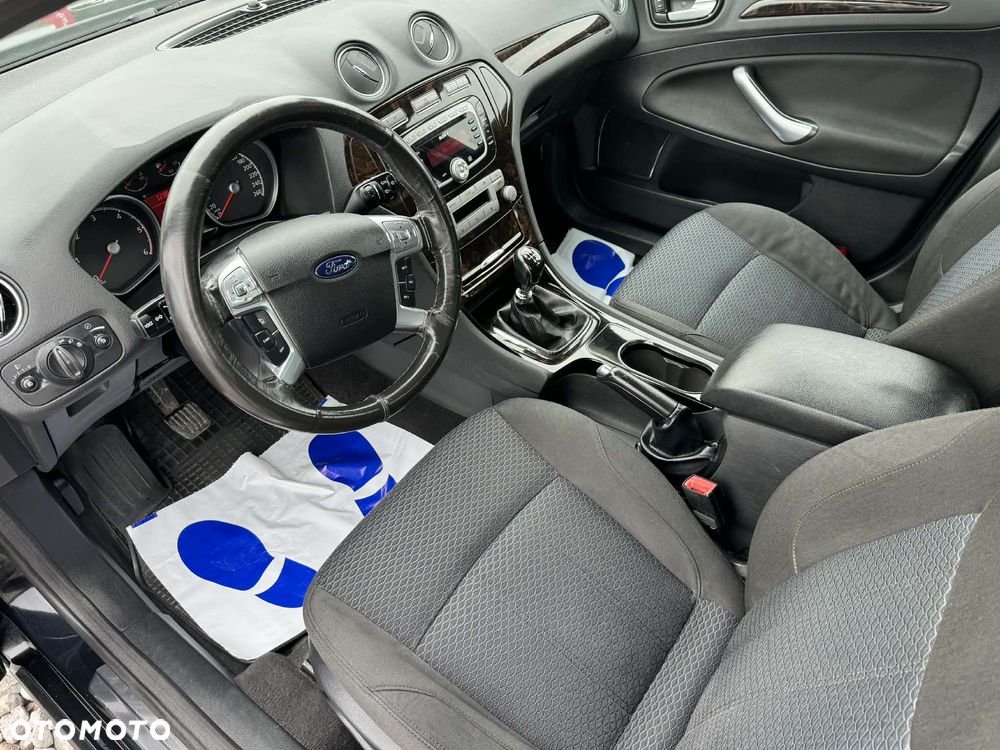 Ford Mondeo 2.0 TDCi Ghia - 17