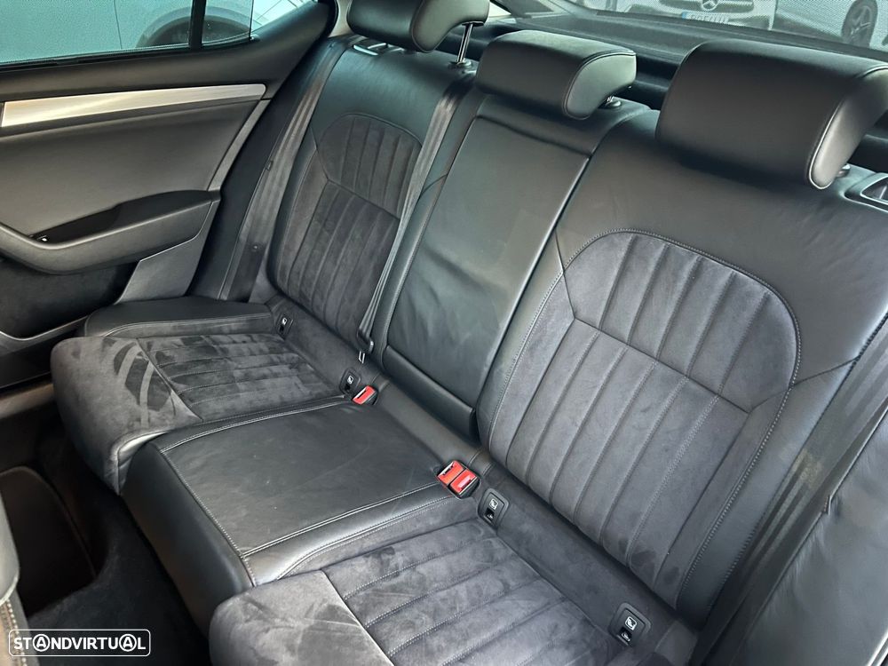 Skoda Superb 2.0 TDI Sportline - 6