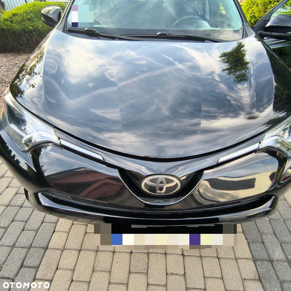 Toyota RAV4 - 4