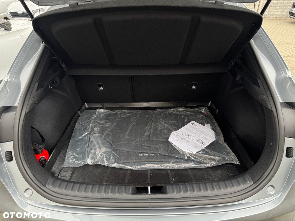 Kia XCeed 1.5 T-GDI M DCT - 14
