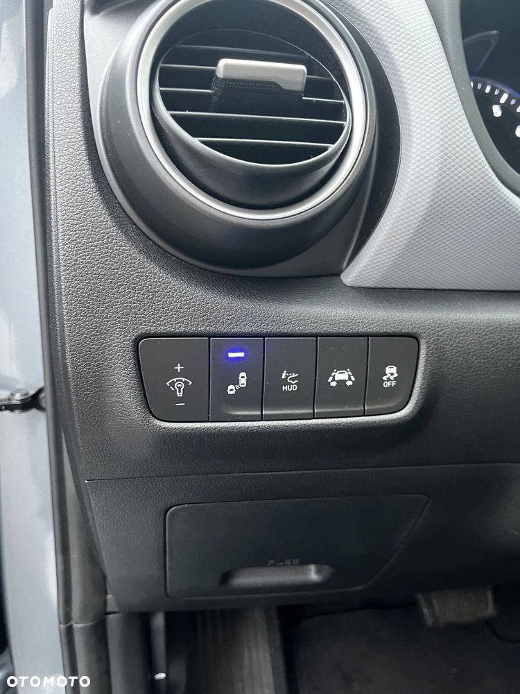 Hyundai Kona 1.6 T-GDI DCT 4WD Premium - 14