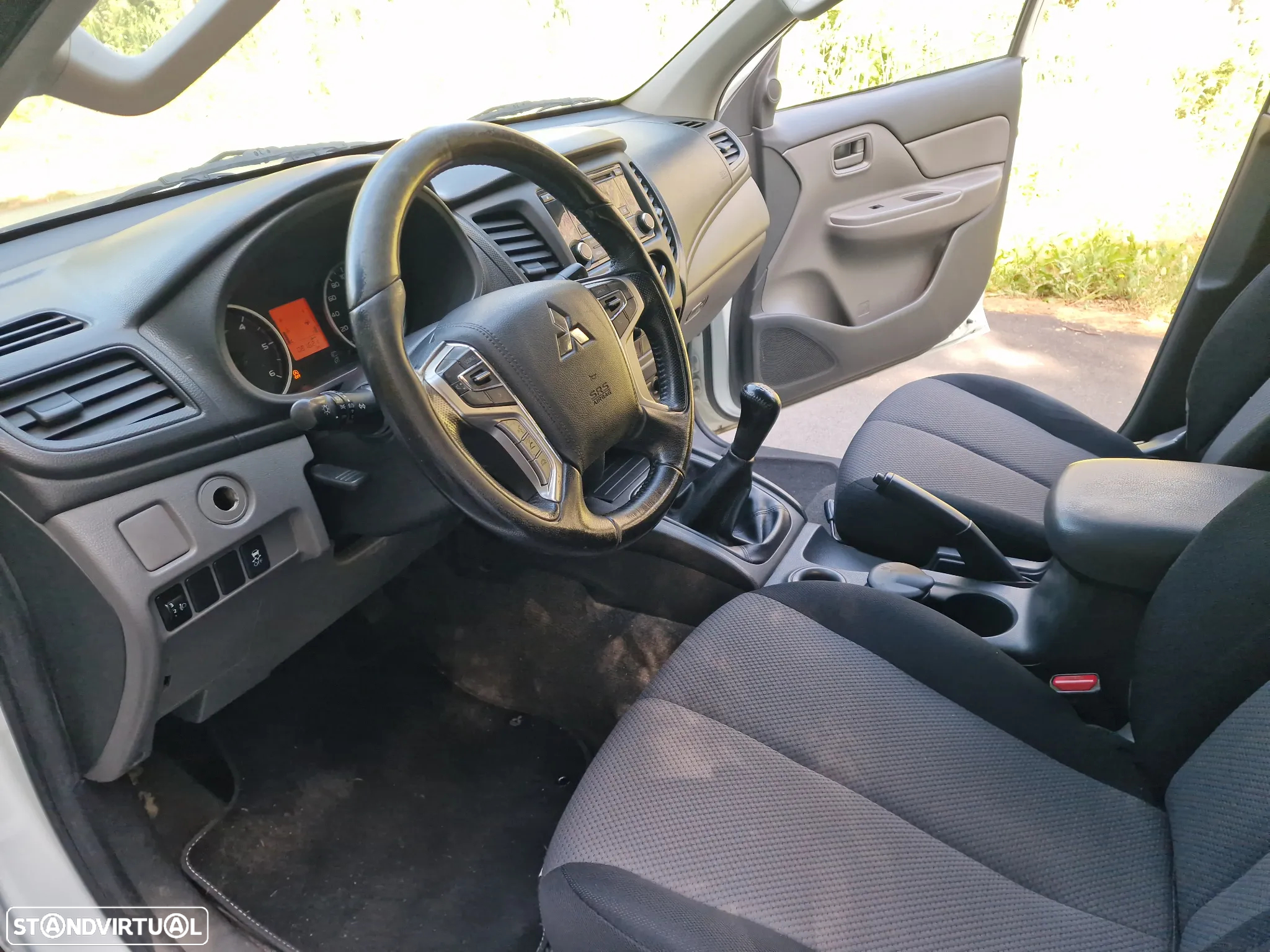 Mitsubishi L200 - 45