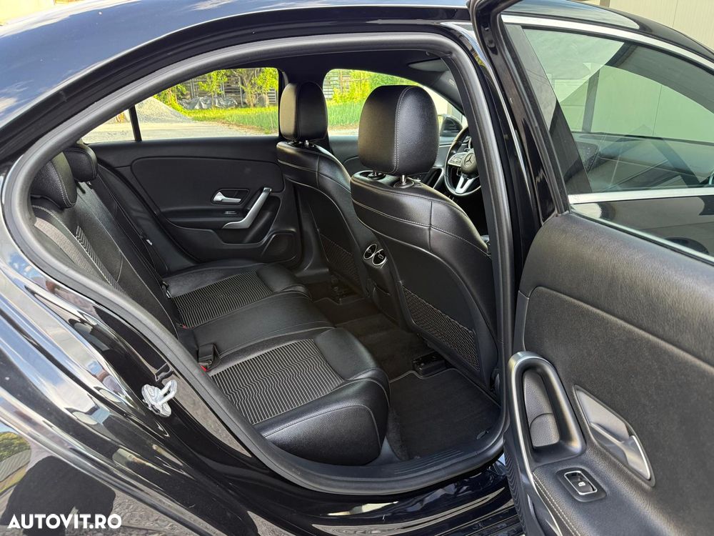 Mercedes-Benz A 180 d Sedan 7G-DCT Progressive - 15