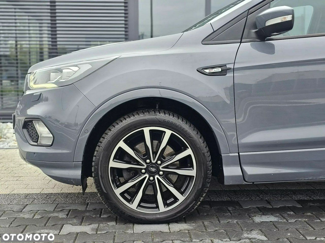 Ford Kuga 2.0 TDCi FWD ST-Line - 11