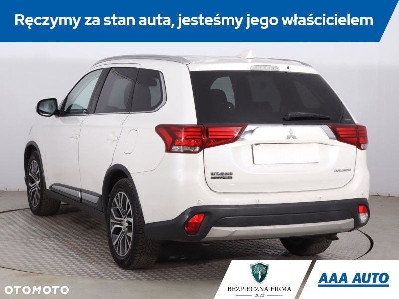 Mitsubishi Outlander - 6