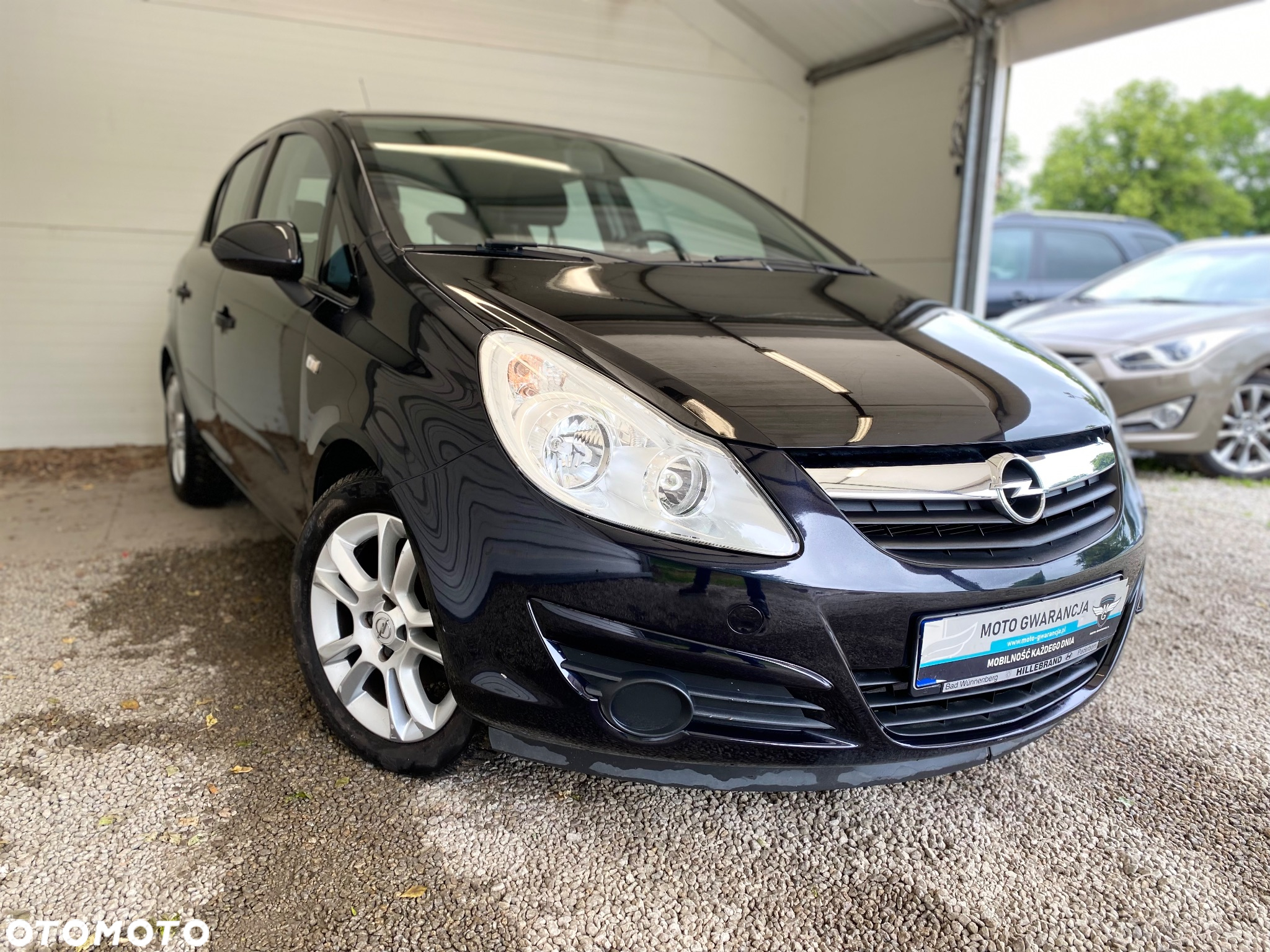 Opel Corsa 1.2 16V Essentia - 3