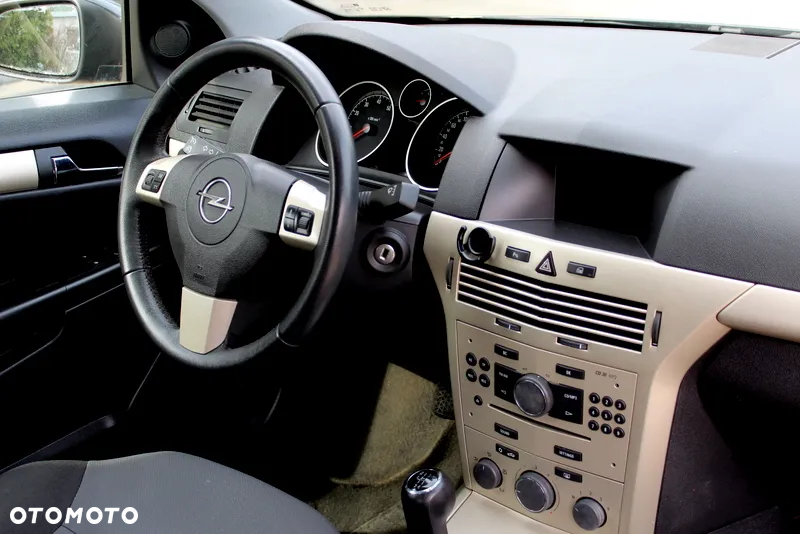 Opel Astra GTC 1.4 Catch me - 9