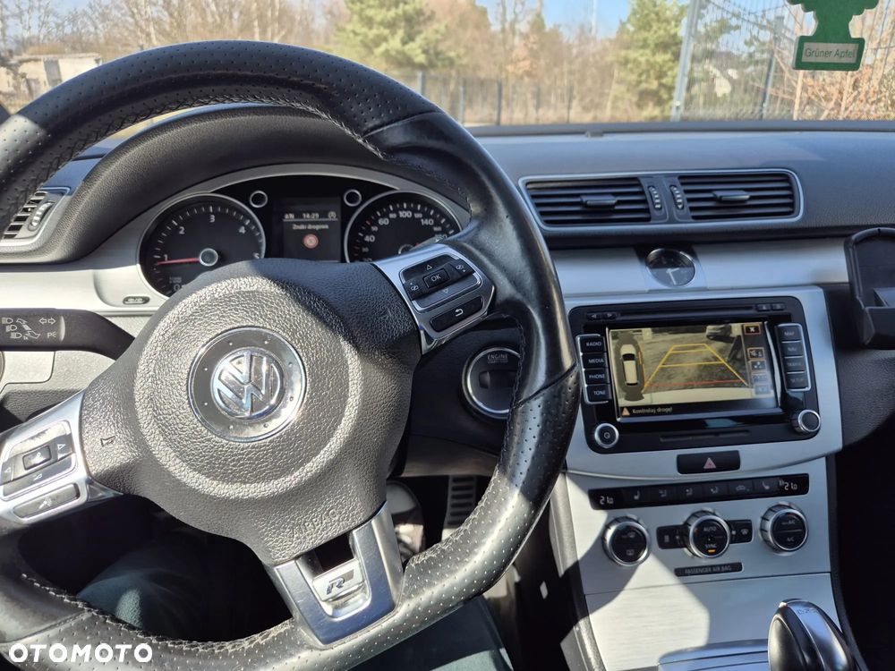 Volkswagen Passat 2.0 TDI Highline R-Style DSG - 14