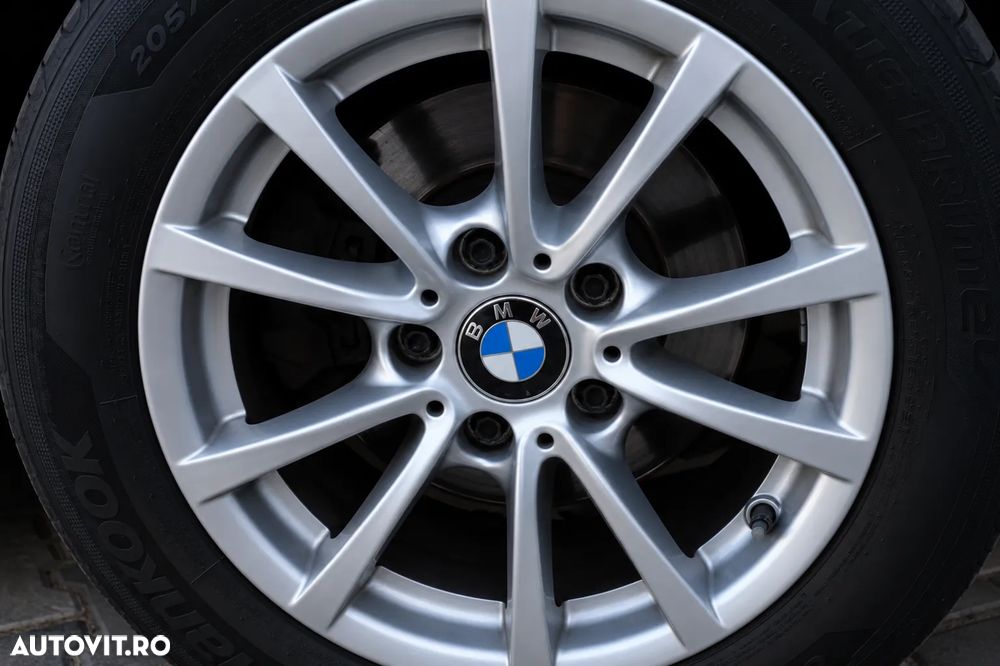 BMW Seria 3 318d Aut. - 16