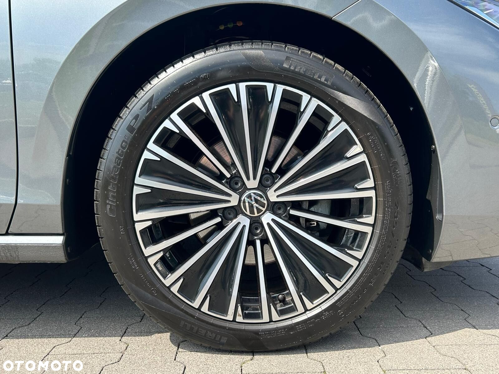 Volkswagen Passat 2.0 TDI SCR Elegance DSG - 39