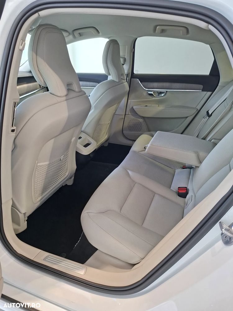Volvo S90 - 17
