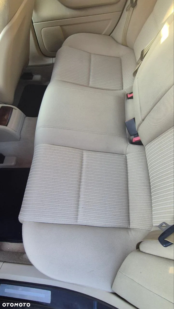 Audi A4 Avant 2.0 TDI - 7