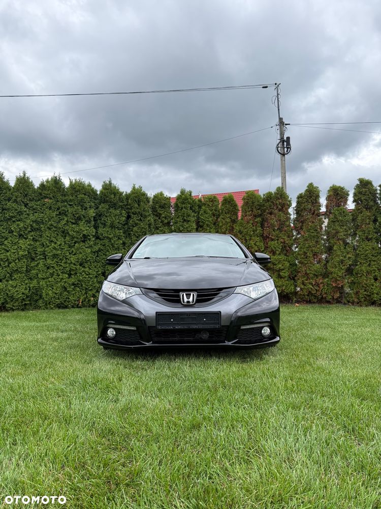 Honda Civic 1.8 i-VTEC Sport Black Edition - 11
