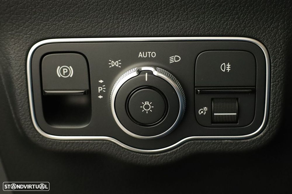 Mercedes-Benz B 250 e - 17
