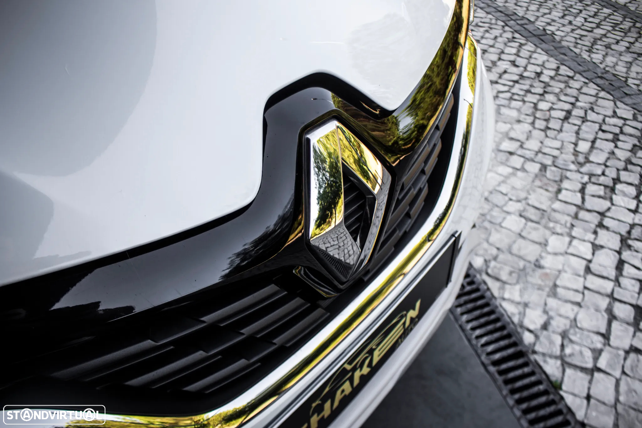 Renault Captur 1.6 E-Tech Intens - 9