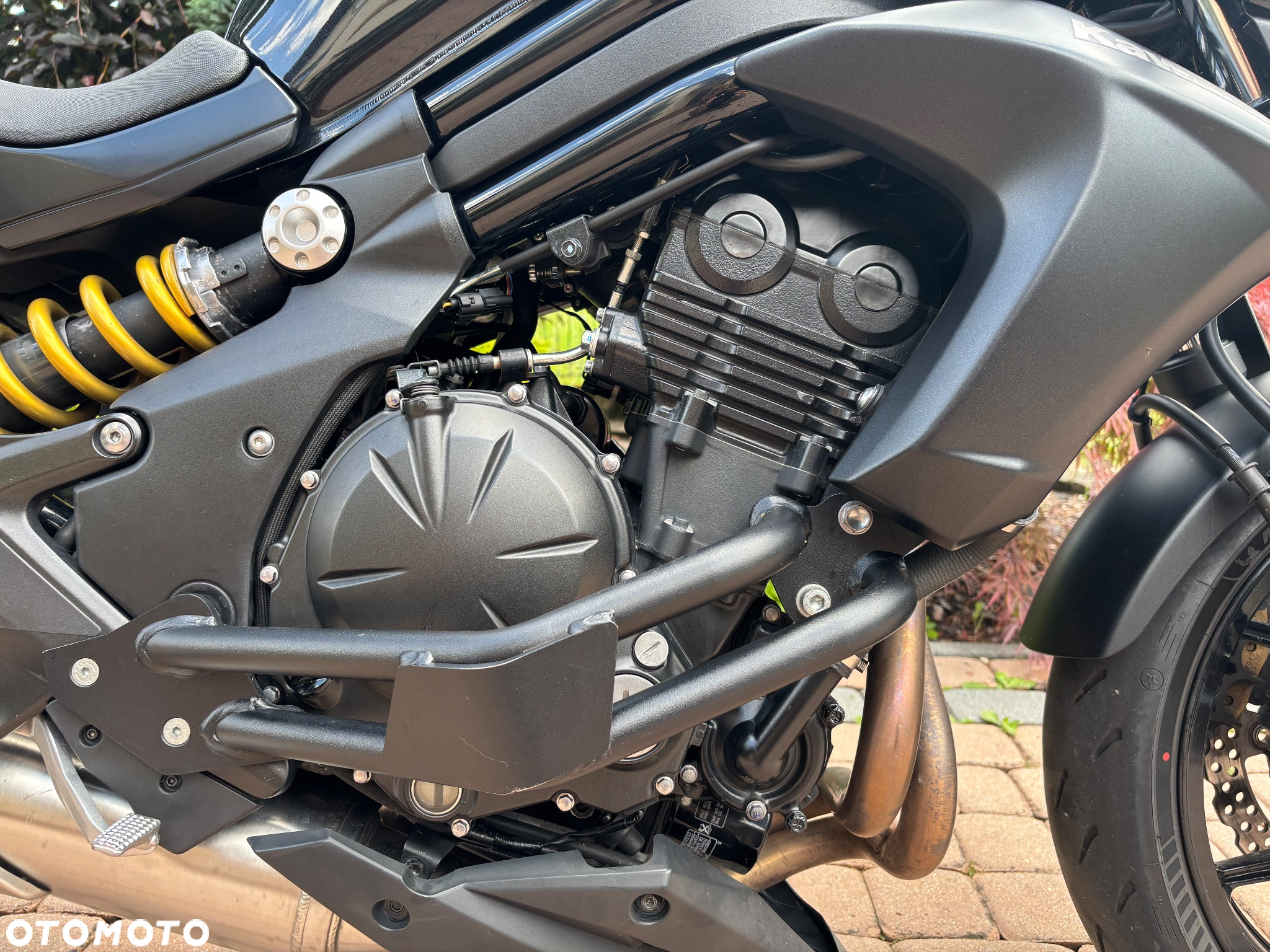 Kawasaki ER - 8
