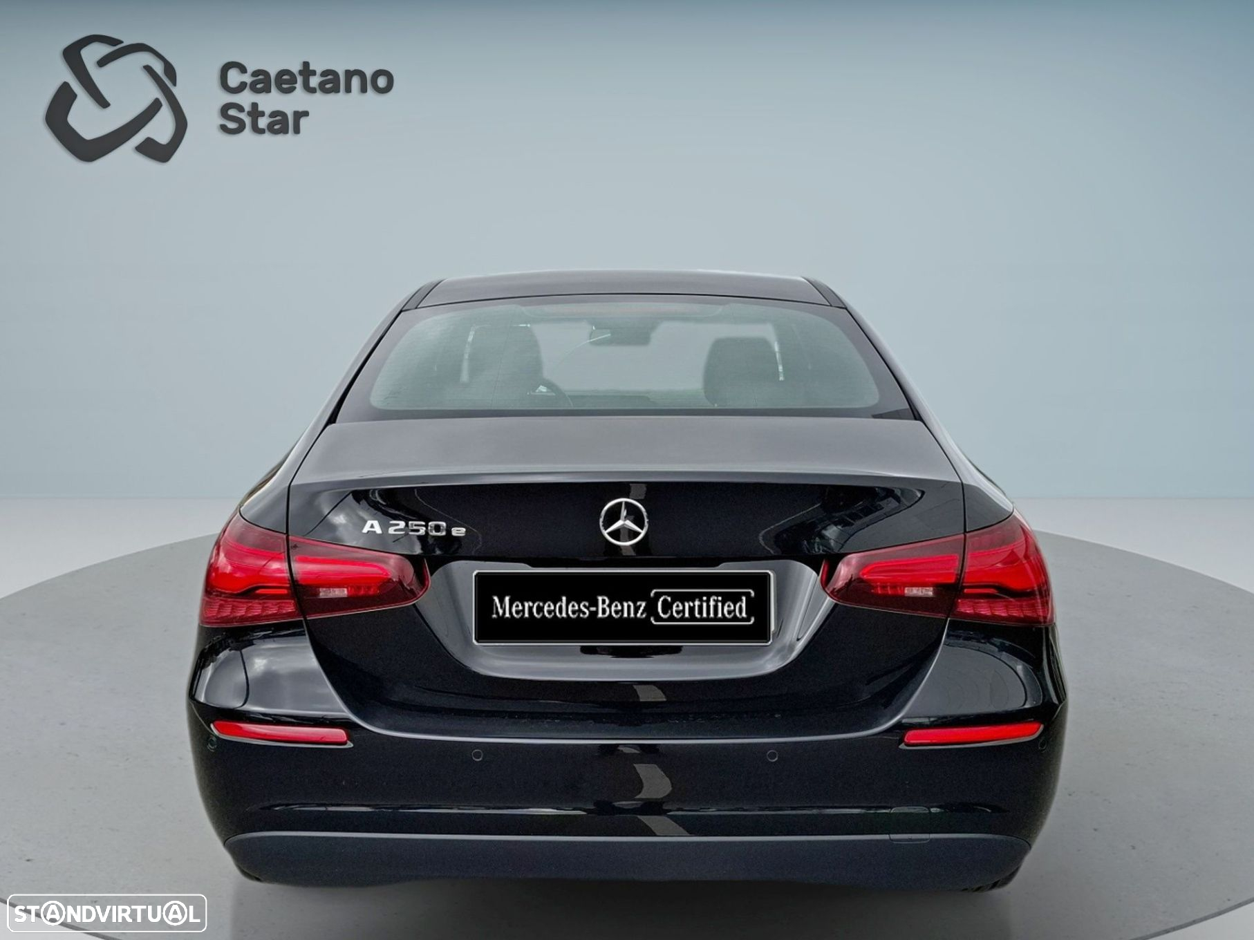 Mercedes-Benz A 250 Limousine e - 7