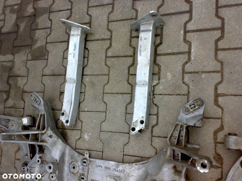 chrysler 200 200c 200s 2015 - sanki belka trawersa przód przednie 3,6 4wd - 3