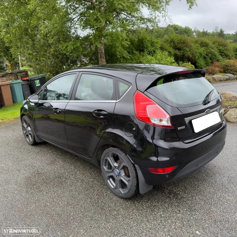 Ford Fiesta - 2