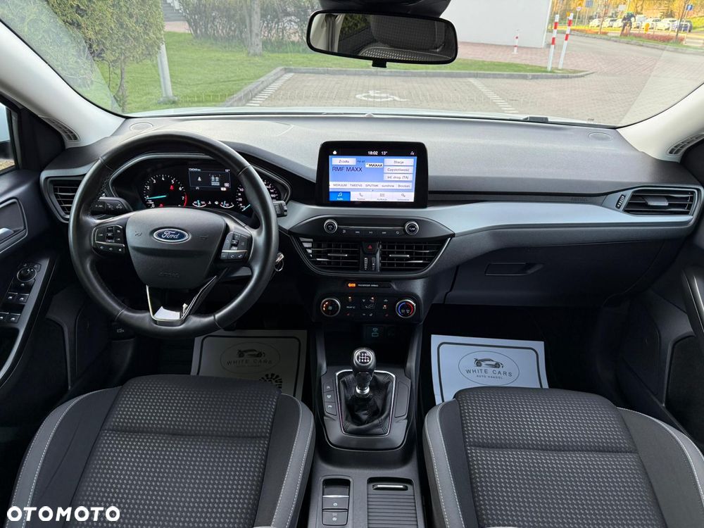 Ford Focus 1.0 EcoBoost STart-Stopp-System TITANIUM - 5