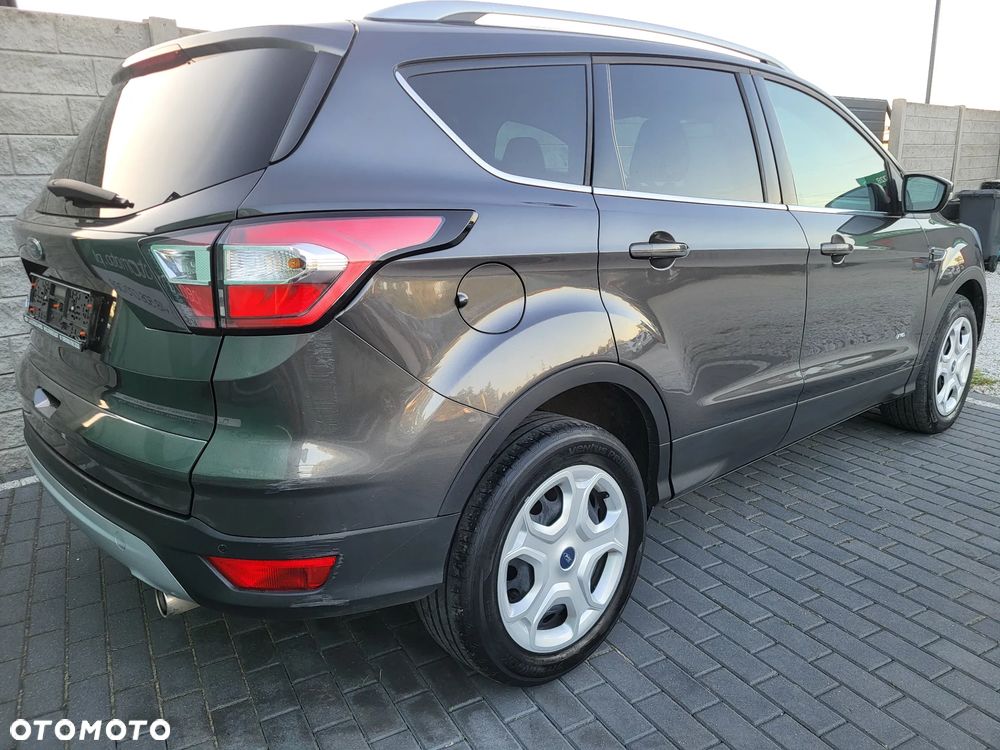 Ford Kuga 2.0 TDCi 4x4 Titanium - 6